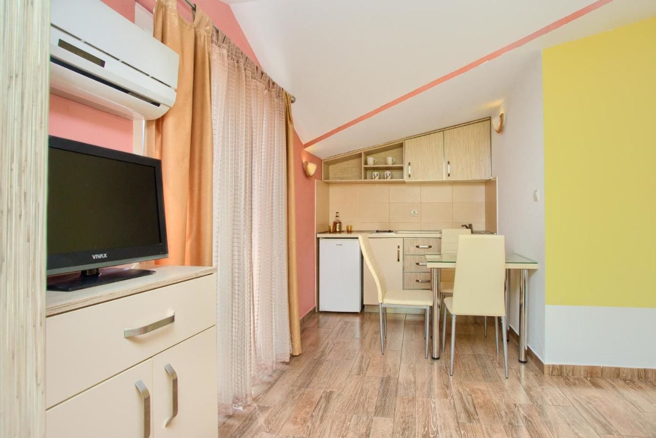 Апартаменты Apartments Mazarak Будва