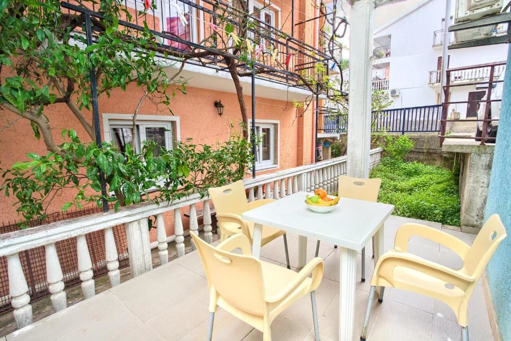 Апартаменты Apartments Mazarak Будва